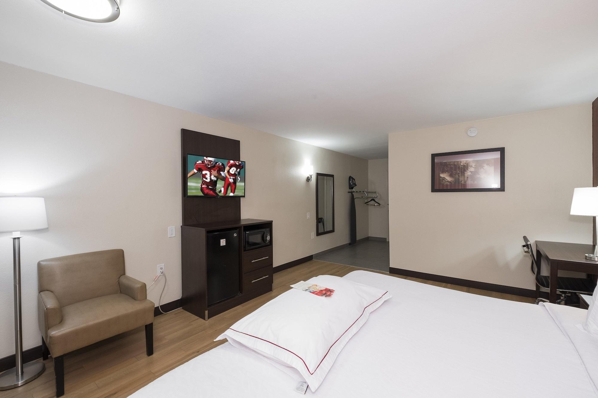 Red Roof Inn Plus+ Poughkeepsie Kültér fotó