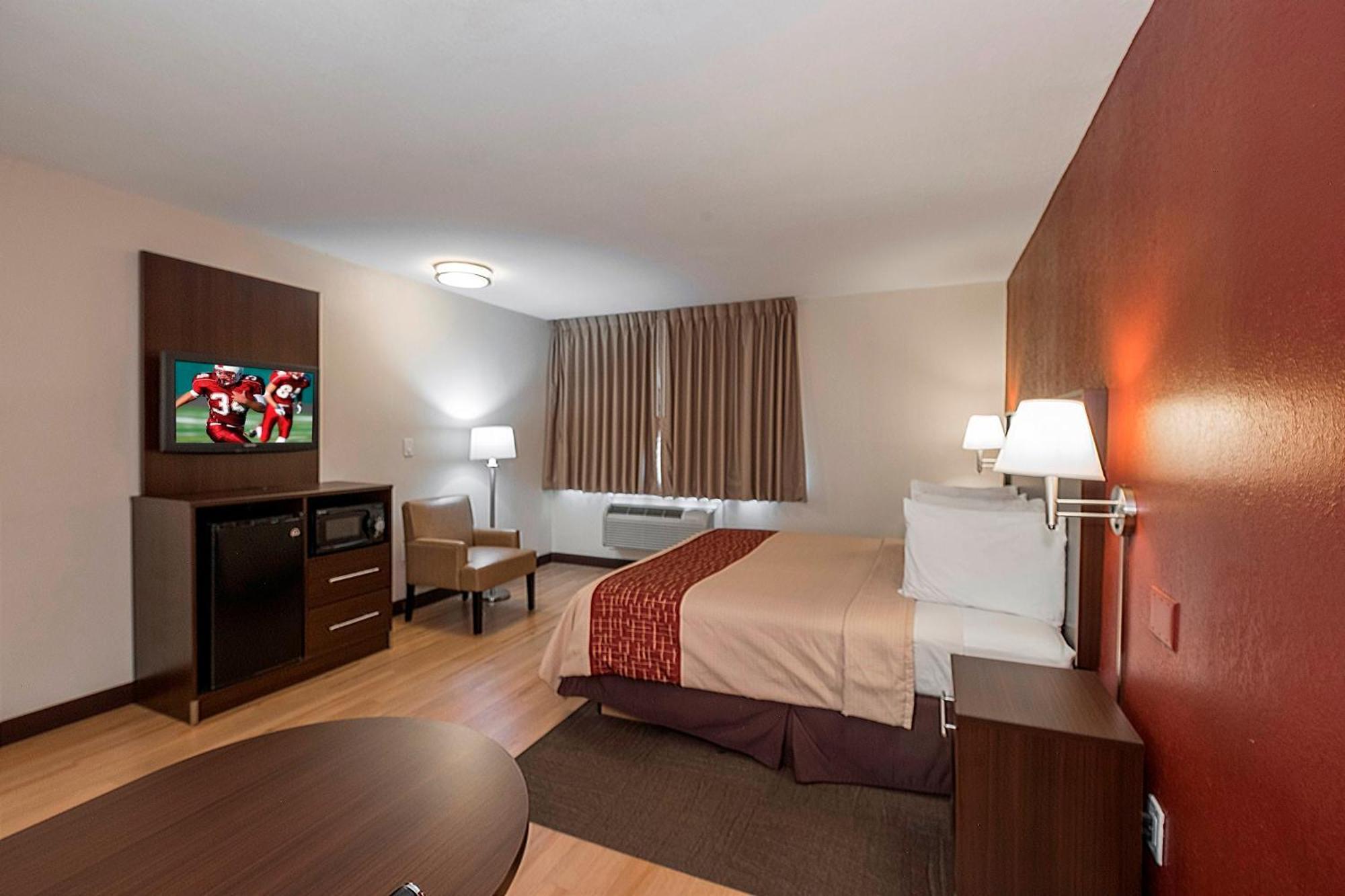 Red Roof Inn Plus+ Poughkeepsie Kültér fotó